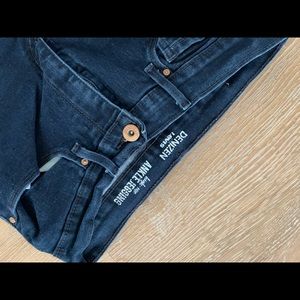 Levi jeans